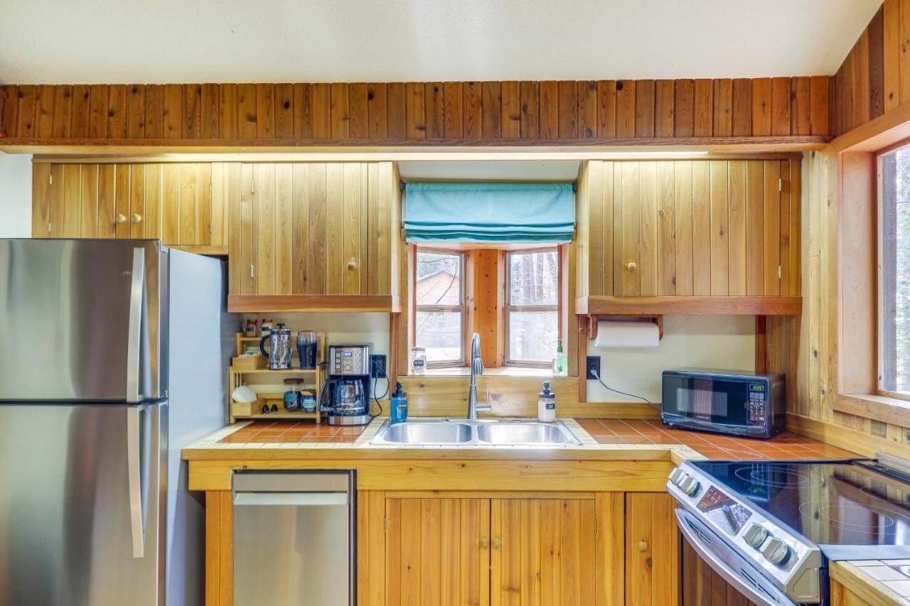 Hungry Horse Cabin With Gas Grill, Near Glacier! Экстерьер фото